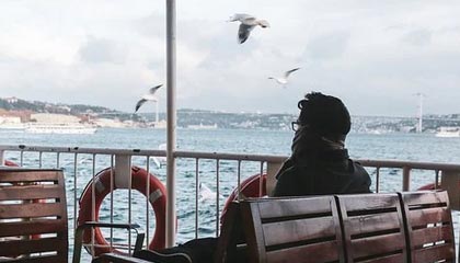 九游娱乐-恩多比·恩乔：在比赛中用精湛的脚法和战术能力帮助南非队扩大战果